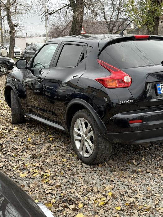 Нісан Жук на Автоматі