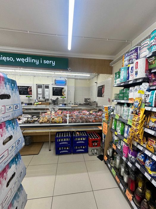Sprzedam prosperujący sklep z branży spożywczej