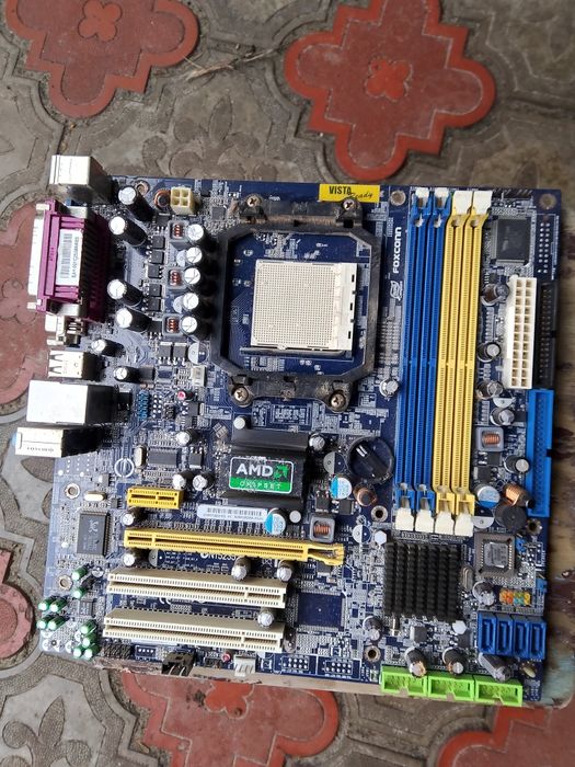 Материнська плата для ПК