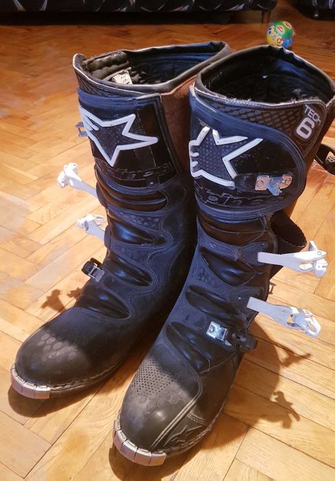 Мотоботы эндуро почти новые