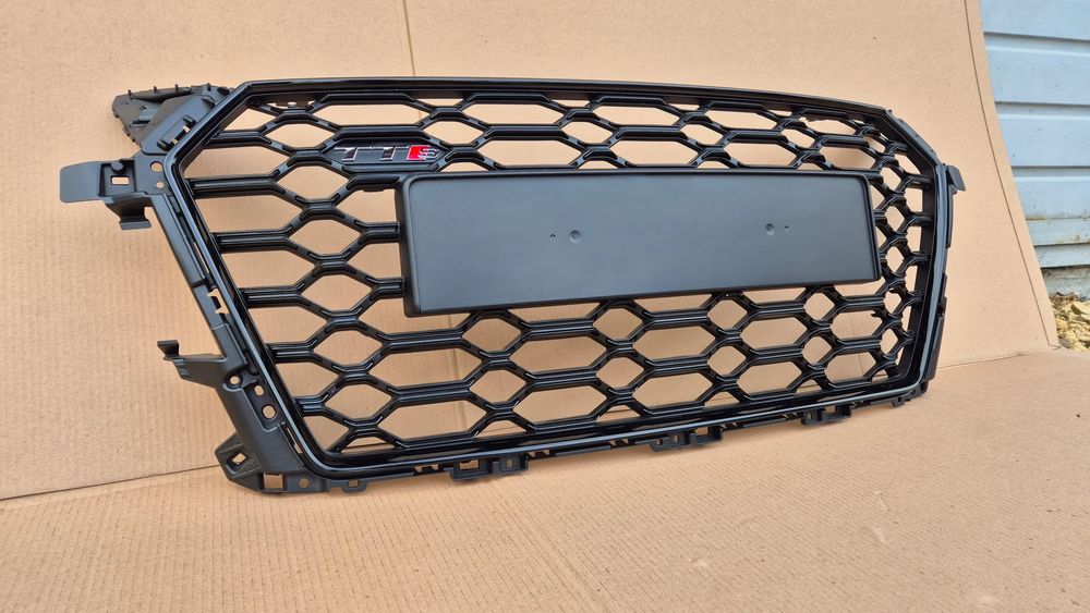 Atrapa Chłodnicy Grill Audi TT 8S0 TTS Ttrs Black OE 8S0853651J Oryg. Nowa!