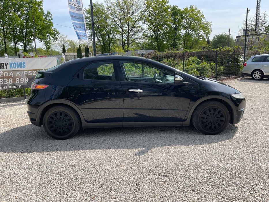 Honda Civic • 2007 • 1.4 benzyna 83KM • UFO •