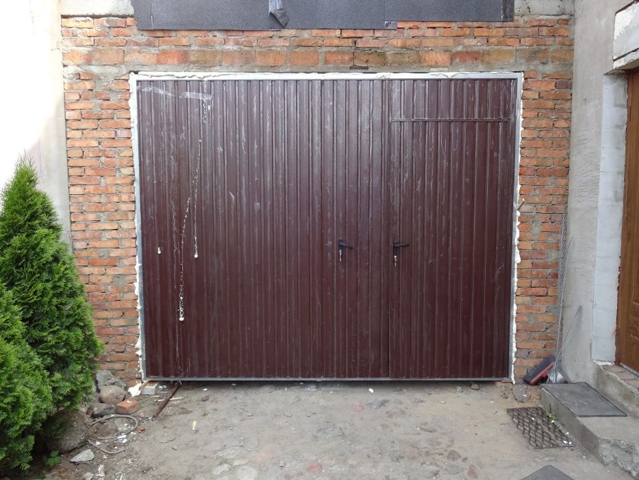Brama garażowa uchylna BRAMY do muru PRODUCENT dostawa i montaż