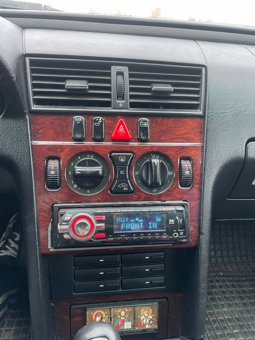 Продам обмін мерседес C180