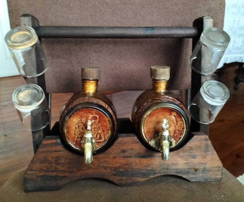 Conjunto decorativo em madeira para casa