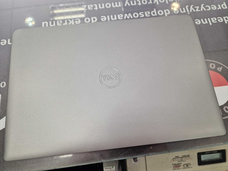 DELL LATITUDE 5450/ Ultra 5 135H 3.60 GHz/ 16GB/ 256GB/ gw 11/2028/ A+