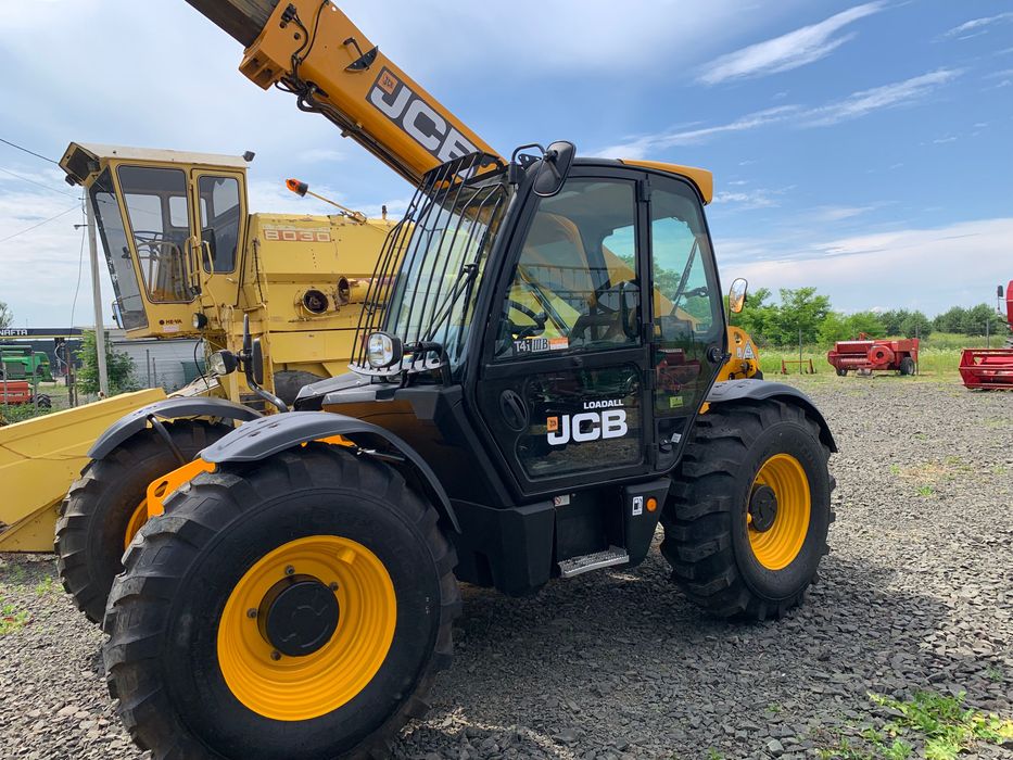 Телескопічний навантажувач JCB 531-70