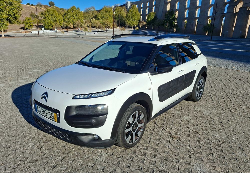 Citroën C4 Cactus 1.2 PureTech 2016 134000 kms 1 Dono Livro de Revisões — photo 4