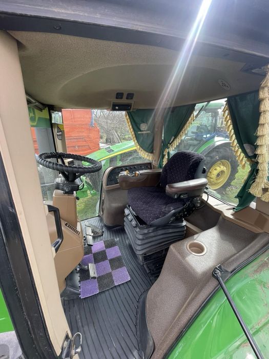 Продам джондир 8330 в идеальном состоянии