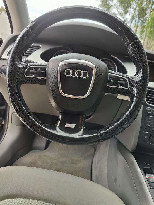 Audi A4 B8 Avant Multitronic 2.0 TDI