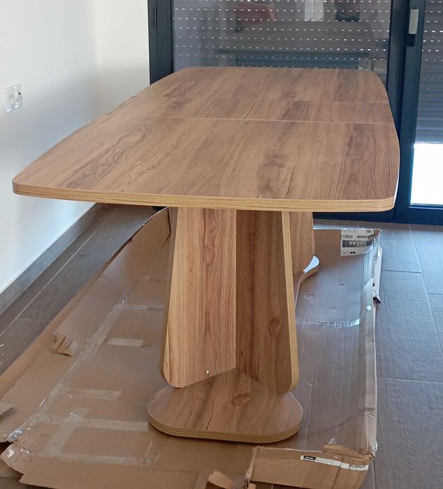 Mesa de sala de estar/ jantar de madeira ( extensível)_Nova64729403009409122