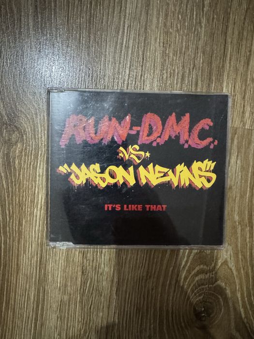 Run Dmc vs Jason Nevins It’s like that singiel hip hop old school