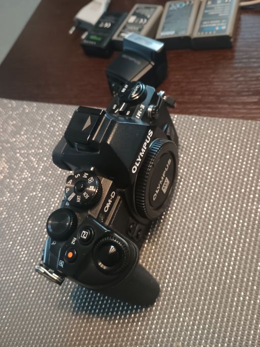 Olympus e-m1 Mark1 bezlusterkowiec