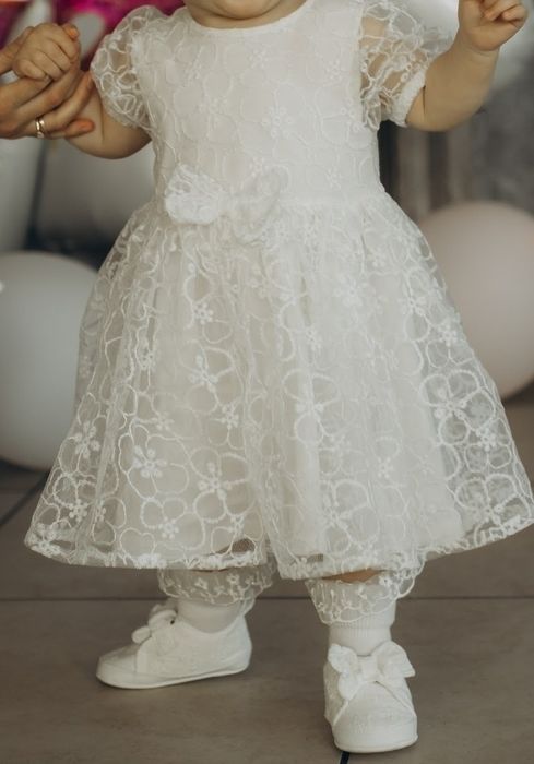 Сукня для дівчинки біла святкова