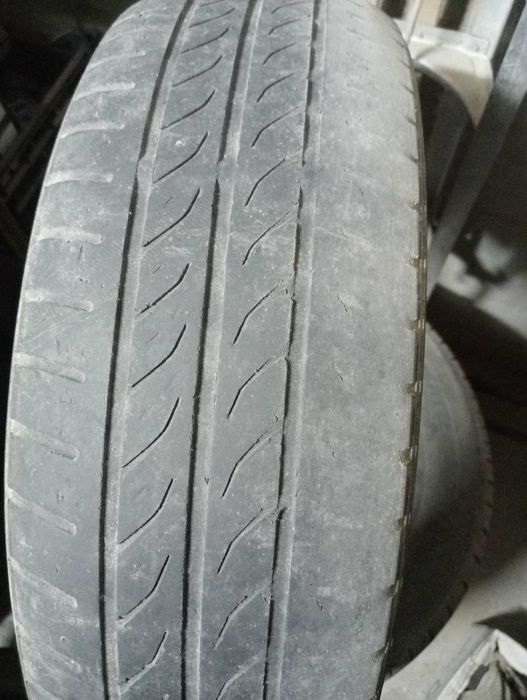 Продам автошини 14 і 15.