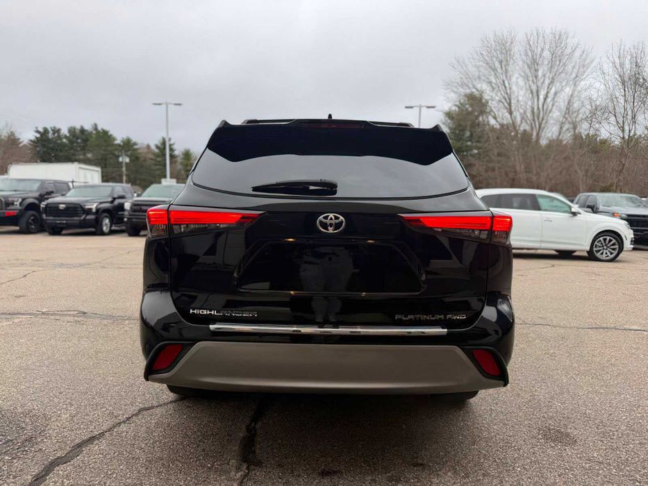 Toyota Highlander Platinum      2022