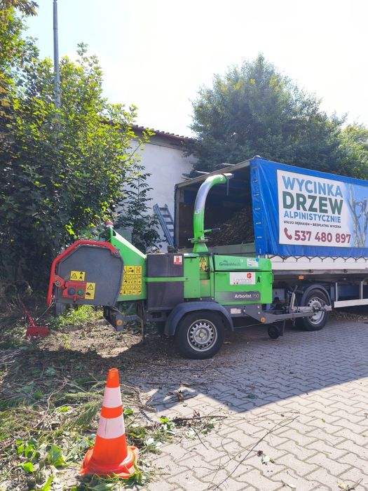 Usługi rębakiem spalinowym Wycinka Drzew