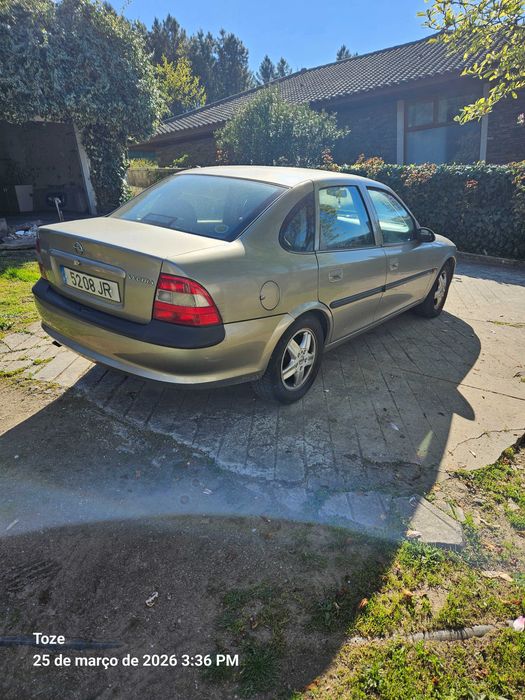 Opel Vectra sedan