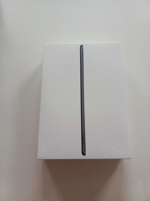iPAD Apple (9th Generation) 64GB Space Gray WiFi + Celullar