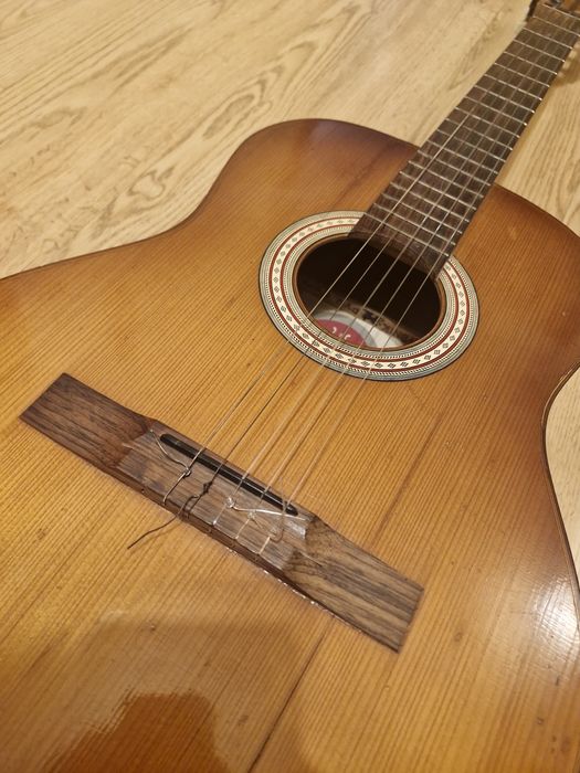 Gitara defil akustyczna