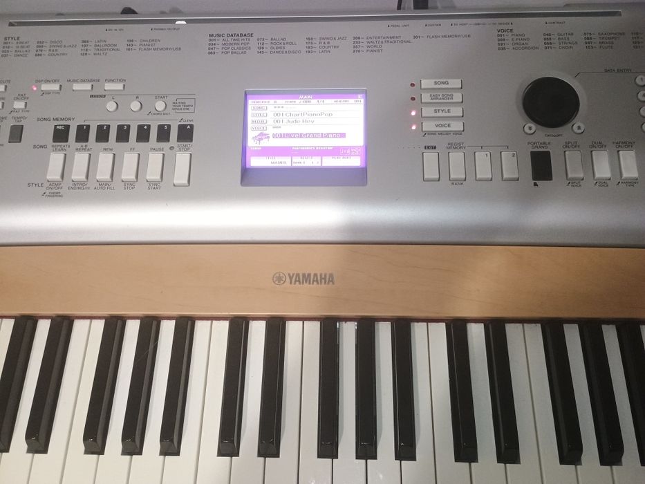 Продам Yamaha DGX-630