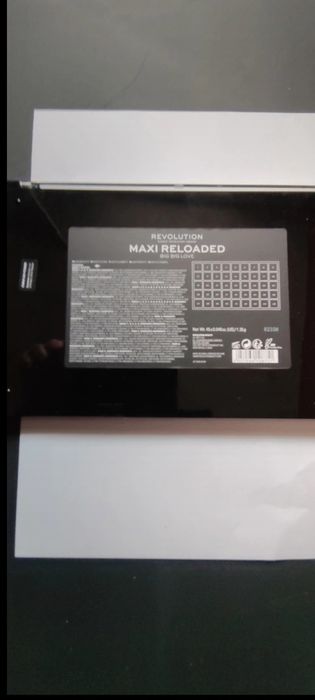 Makeup Revolution Maxi Reloaded - Big Big Love 45 cieni