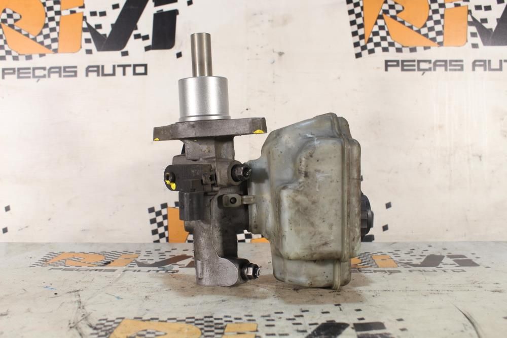 Bomba central dos travões VOLKSWAGEN Golf VI (5K1)