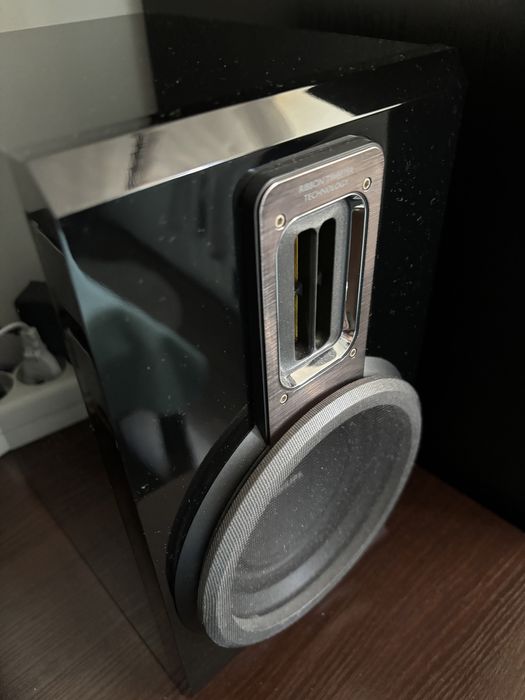 Miniwieża Philips MCD 716 stan perfekcyjny CD/DVD/mp3 oraz winda led