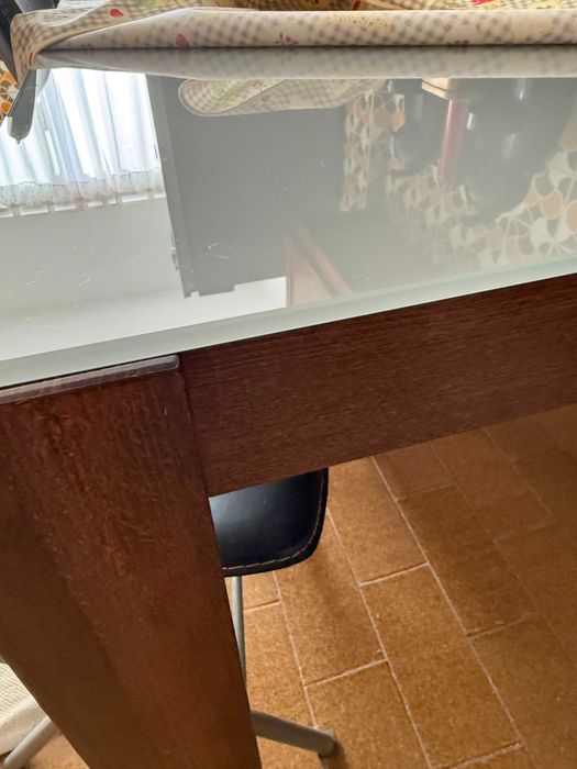 Mesa de jantar 150cm x 90cm