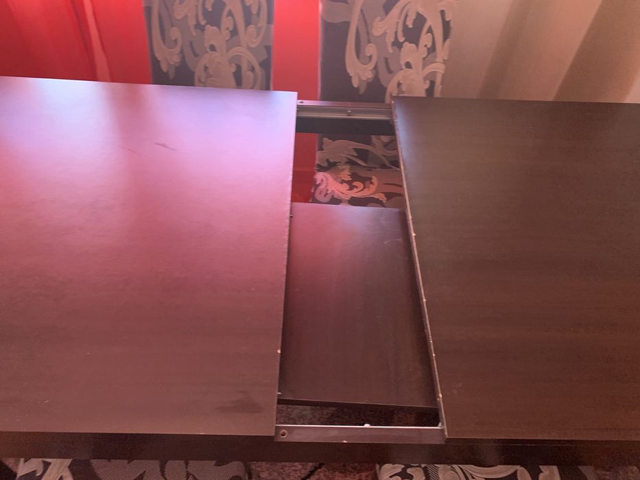 Mesa de Sala extensivel com 6 cadeiras