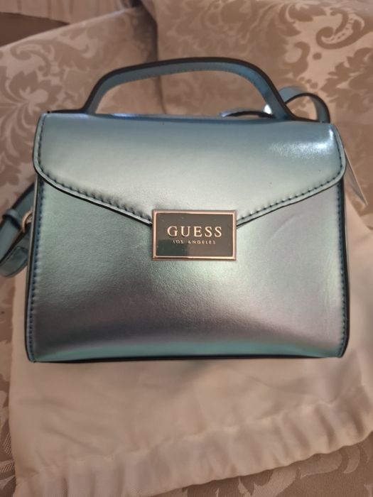Mala de senhora Guess