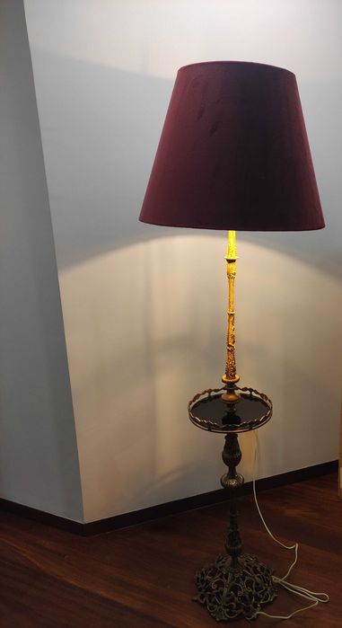 Candeeiro de pé antigo (dourado)