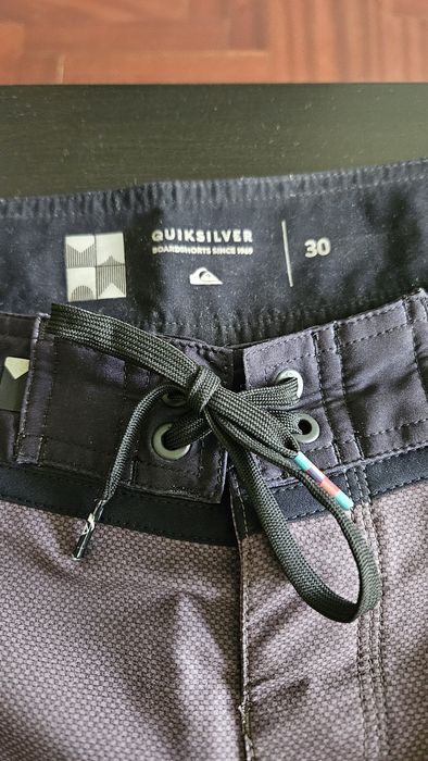 Calcōes de praia QuickSilver