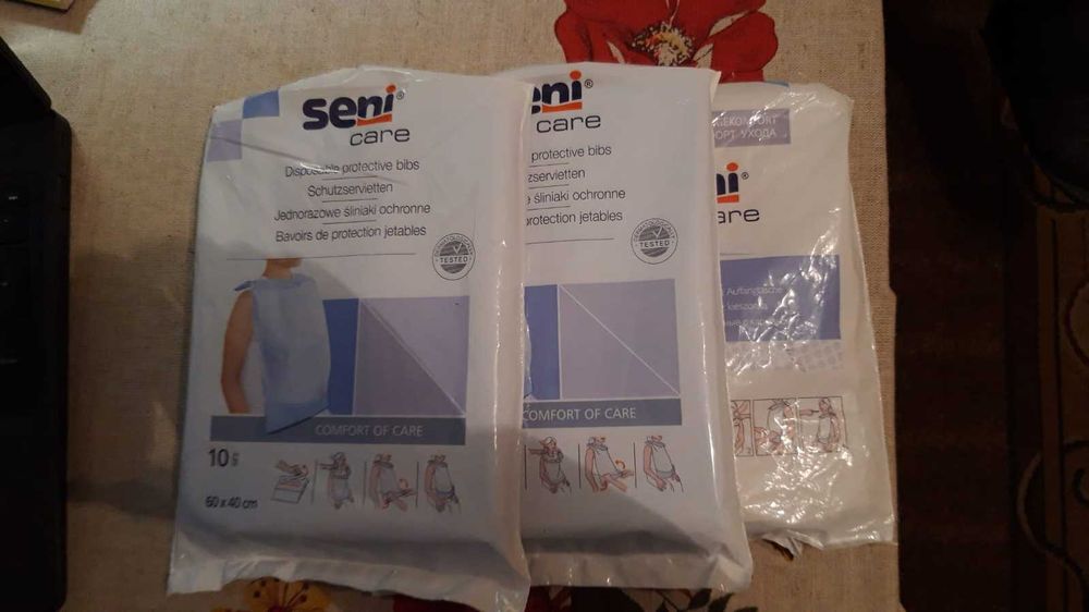 SENI Śliniaki jednorazowe dla dorosłych z kieszonką 29szt