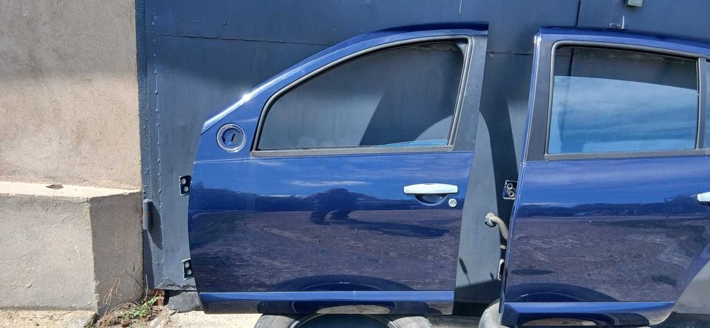 Drzwi lewe lewa strona DACIA SANDERO lakier DVD42
