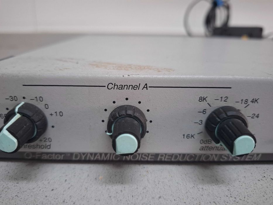 Peavey Q-Factor Dynamic Noise Reduction