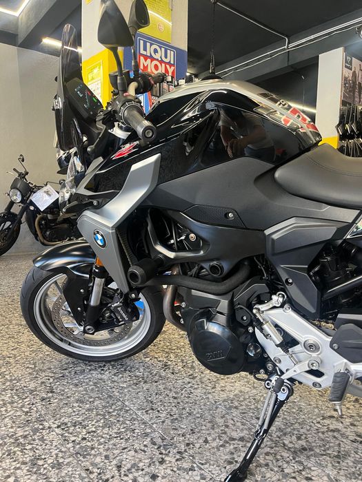 BMW F 900 R de 2020. Modos Condução "Pro". Bom estado