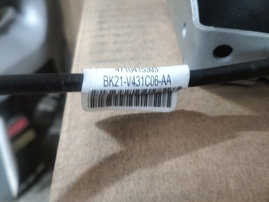 Замок задньої двері форд транзит кастом