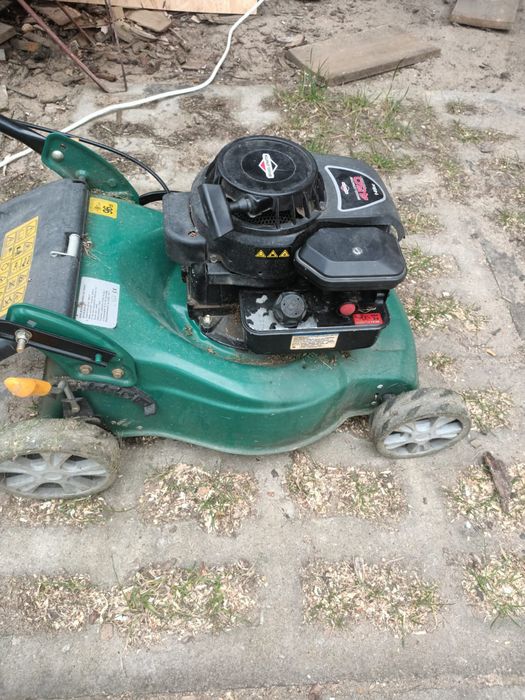 Kosiarka uszkodzona do naprawy