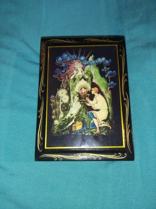 Винтажная русская лаковая шкатулка с крышкой ручная работа роспись