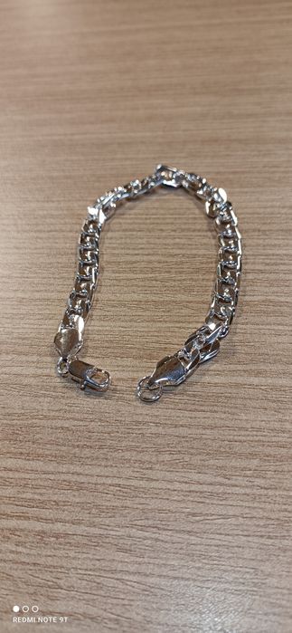 Pulseira Prateada Nova de 10 mm / 20cm