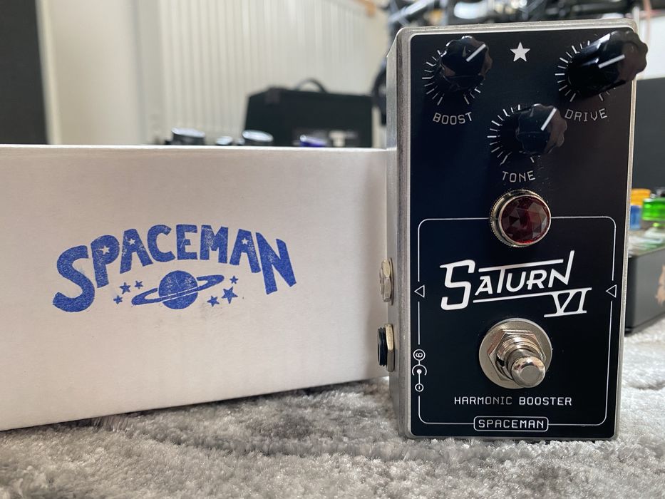 Spaceman effects saturn VI harmonic booster standard edition