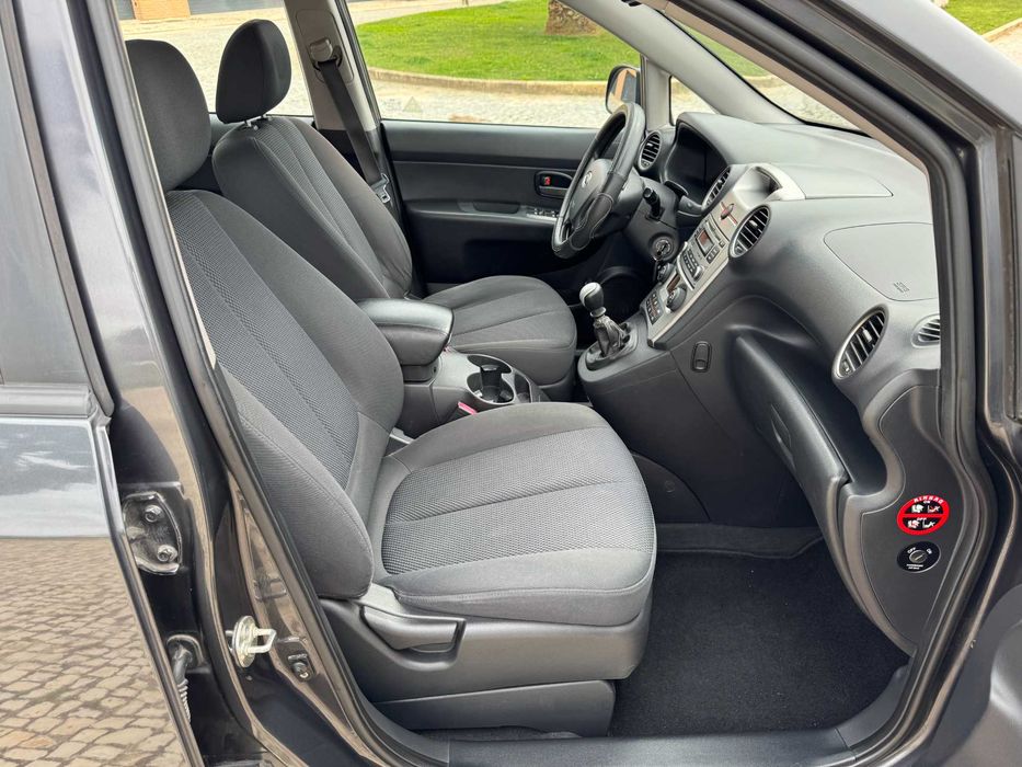 Kia Carens 2.0 CRDi LX (7lug.) 1 Proprietário - 2009
