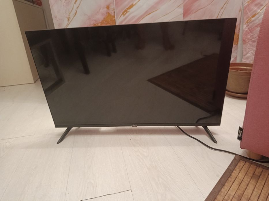 Smart TV Xiaomi 32" Modelo L32M8-P2EU – Para Peças / Componentes
