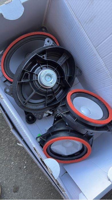 Oryginalne głośniki JBL do Toyoty Land Cruiser, CHR, itp.