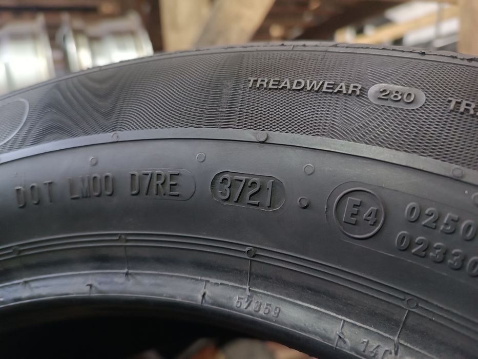 Літні шини CONTINENTAL 225/55 R17 резина Р17