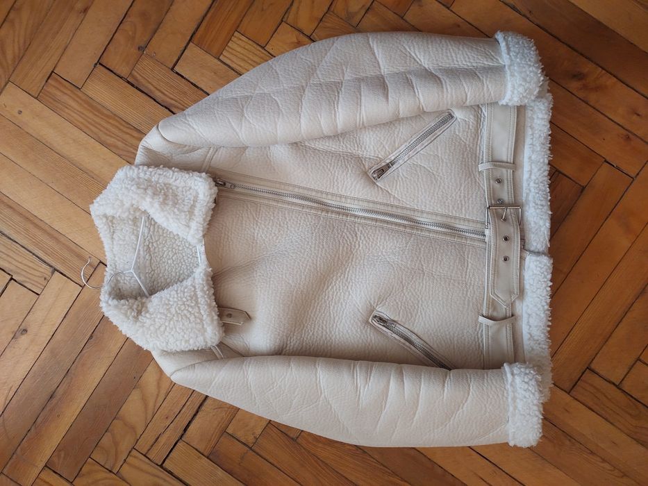 Красива зимня дублянка