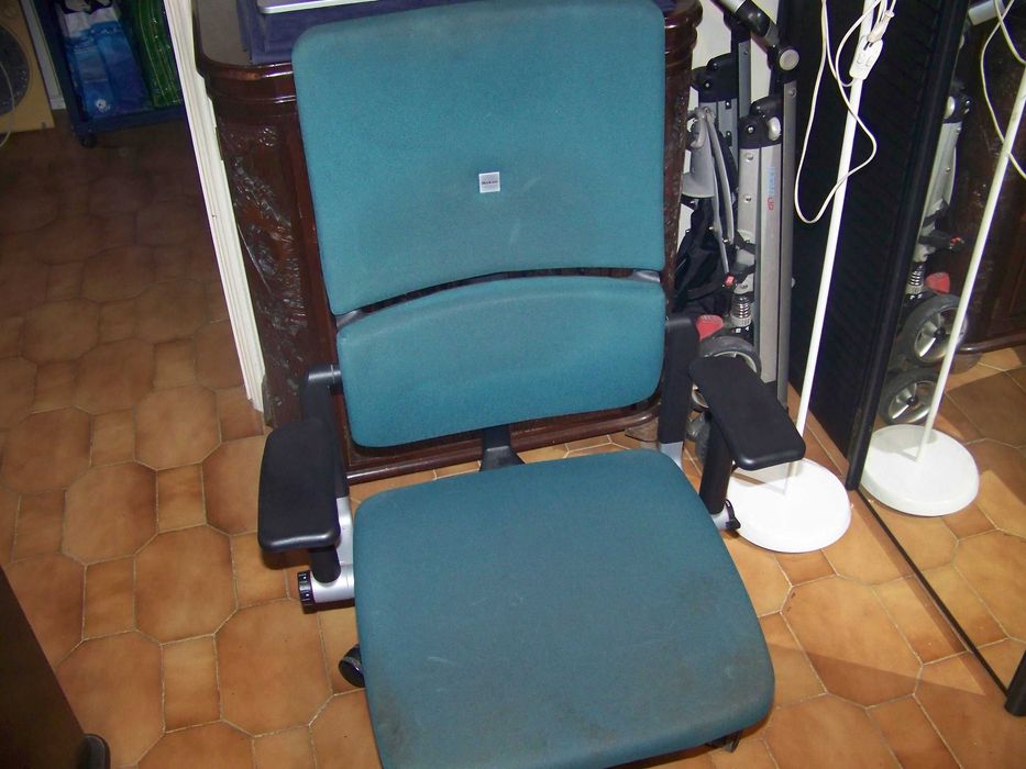 cadeira de escritório giratória