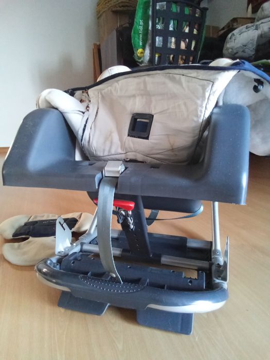 Brevi Assento do carro para bebê 0-18 kilos, tudo funcional