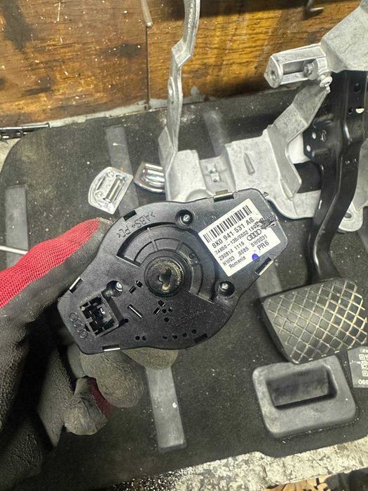 Переключатель света фар на "торпедо" AUDI Q5 8RB